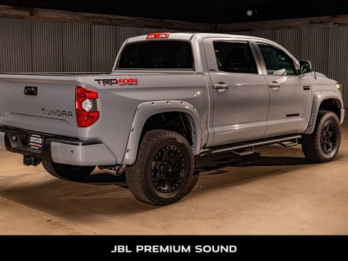 Used 2019 Toyota Tundra Limited w/ Limited Premium Package image 9