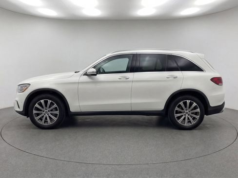 Used 2024 Mercedes-Benz GLC 300 4MATIC image 5