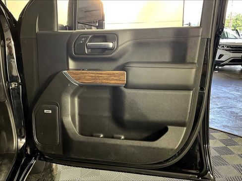 Used 2020 Chevrolet Silverado 2500 High Country w/ Technology Package image 21