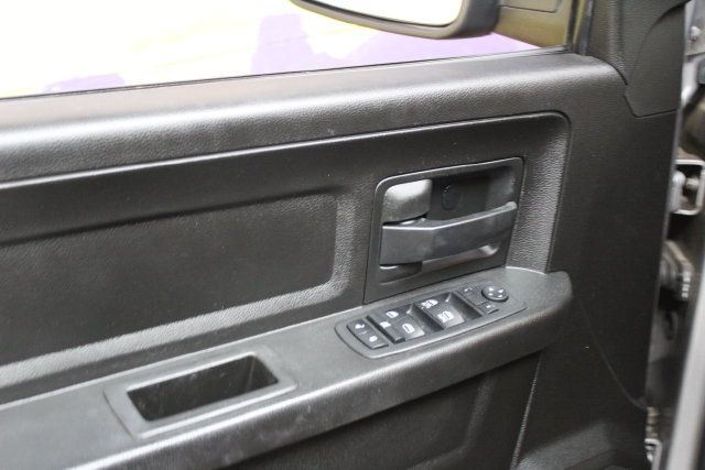 Used 2019 RAM 1500 Express w/ Wheel & Sound Group AWD/4WD image 13