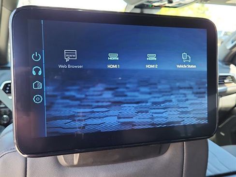 New 2026 Chevrolet Suburban High Country image 11