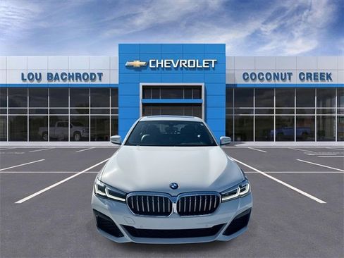 Used 2023 BMW 530i 530i w/ M Sport Package image 3
