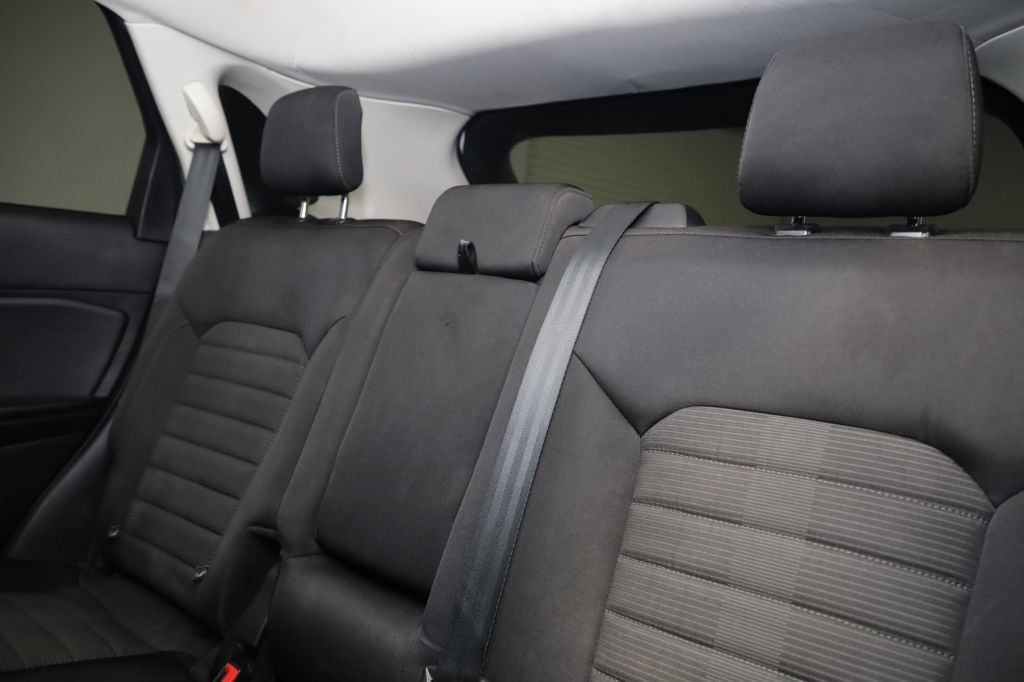 Used 2017 Ford Edge SEL FWD image 20