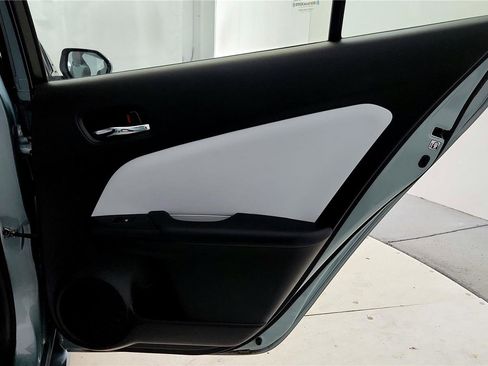 Used 2016 Toyota Prius Four image 19