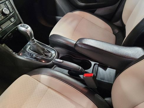 Used 2019 Buick Encore Preferred FWD image 26