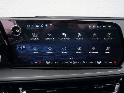 New 2026 Chevrolet Traverse LT image 13