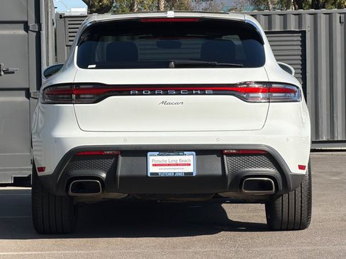 Certified 2022 Porsche Macan AWD/4WD image 7