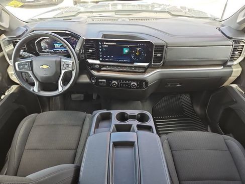 Used 2025 Chevrolet Silverado 2500 LT w/ Safety Package AWD/4WD image 10