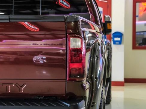 Used 2016 Ford F250 Lariat w/ Chrome Package image 41