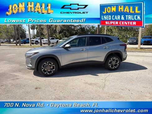 Used 2026 Chevrolet Trax LT w/ Driver Confidence Package image 4