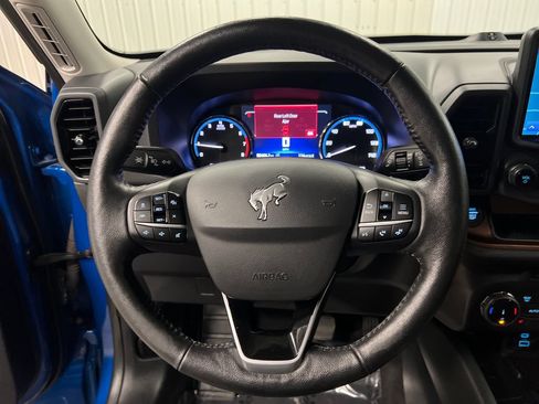 Used 2022 Ford Bronco Sport Outer Banks w/ Tech Package AWD/4WD image 25