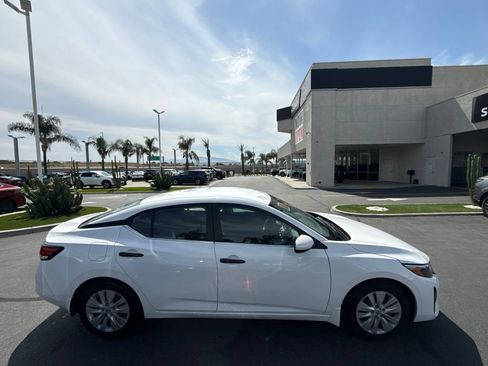 Used 2024 Nissan Sentra S FWD image 3