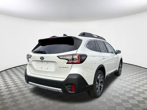Certified 2022 Subaru Outback Limited image 9