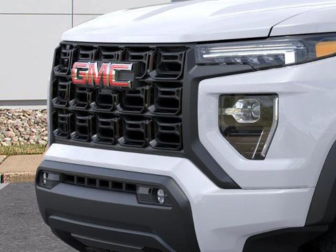 New 2026 GMC Canyon Elevation w/ Convenience Package image 13