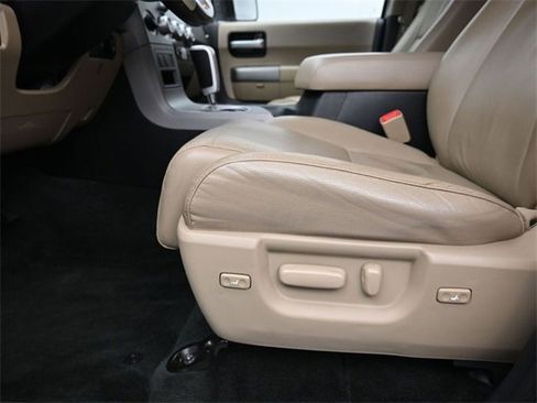 Used 2017 Toyota Sequoia Limited image 20