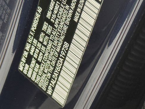 Used 2025 Porsche Cayenne S image 30