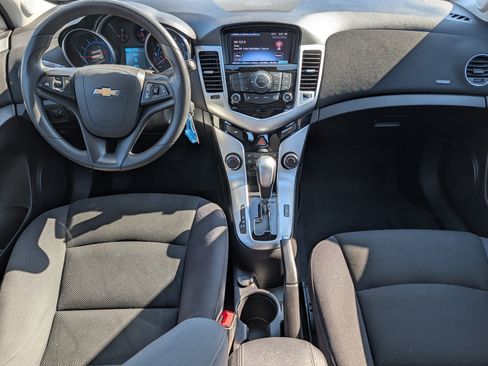 Used 2015 Chevrolet Cruze LT FWD image 10