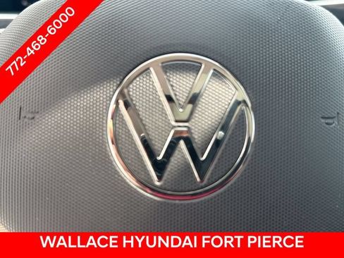 Used 2022 Volkswagen Tiguan SE FWD image 27