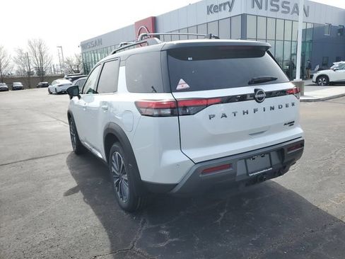 New 2026 Nissan Pathfinder Platinum AWD/4WD image 5