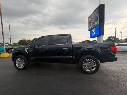 Used 2025 Ford F150 Platinum w/ Equipment Group 703A Plus AWD/4WD image 6