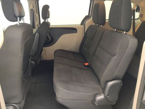 Used 2017 Dodge Grand Caravan SE w/ Power Window Group FWD image 18