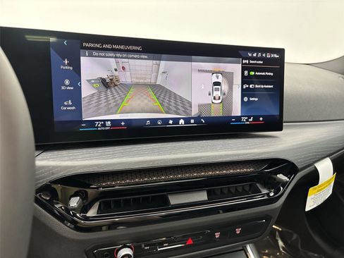 New 2026 BMW 330i xDrive Sedan w/ Premium Package AWD/4WD image 30