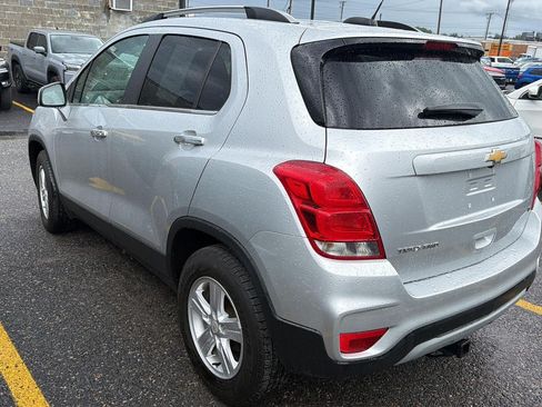 Used 2019 Chevrolet Trax LT w/ LT Convenience Package AWD/4WD image 8