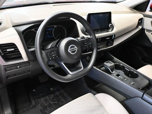 Used 2021 Nissan Rogue SV FWD image 10