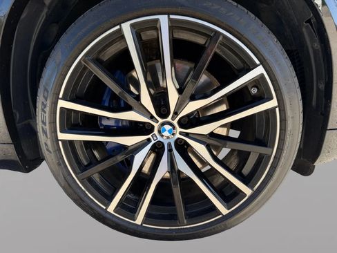 Used 2019 BMW X5 xDrive40i w/ M Sport Package AWD/4WD image 36