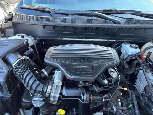 Used 2021 Cadillac XT6 Sport AWD/4WD image 18