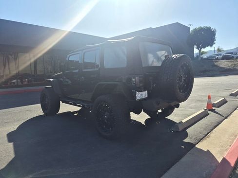 Used 2017 Jeep Wrangler Unlimited Sport w/ Connectivity Group image 5