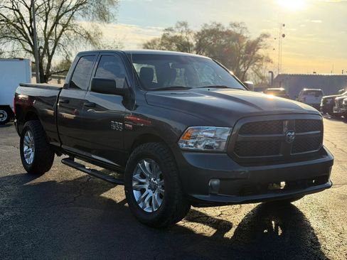Used 2018 RAM 1500 Express AWD/4WD image 3