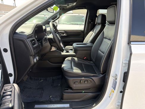 Used 2024 GMC Yukon SLT RWD image 18