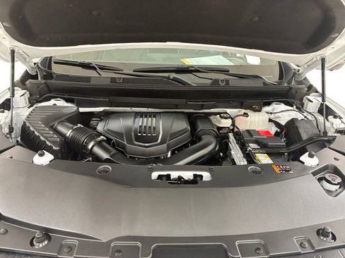 Certified 2025 Buick Enclave Sport Touring image 11