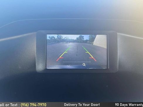 Used 2015 Ford Focus SE FWD image 21