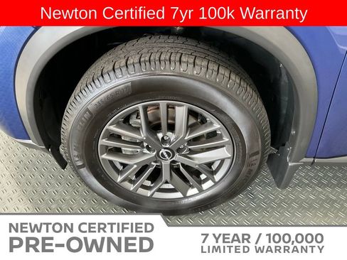 Used 2023 Nissan Rogue S AWD/4WD image 40