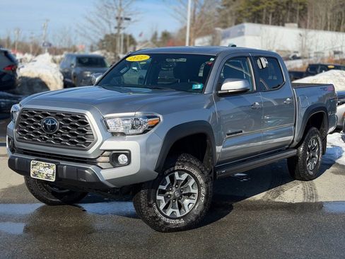 Used 2022 Toyota Tacoma TRD Off-Road w/ Technology Package image 1