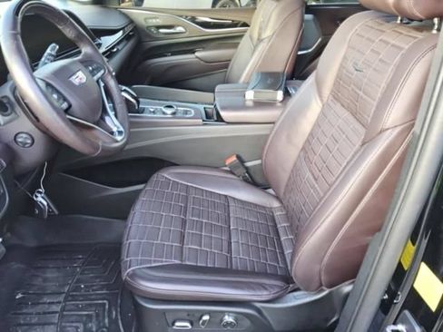 Used 2023 Cadillac Escalade ESV Sport Platinum AWD/4WD image 7