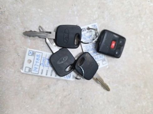 Used 2001 Ford F150 XLT image 9