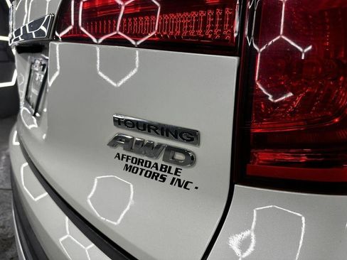 Used 2017 Honda Pilot Touring image 41