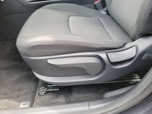 Certified 2023 Kia Sportage LX FWD image 16