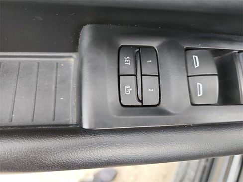 Used 2021 Chevrolet Tahoe LT w/ LT Signature Package image 20