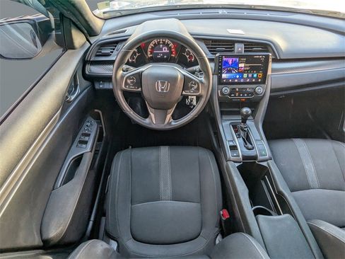 Used 2018 Honda Civic Sport image 15