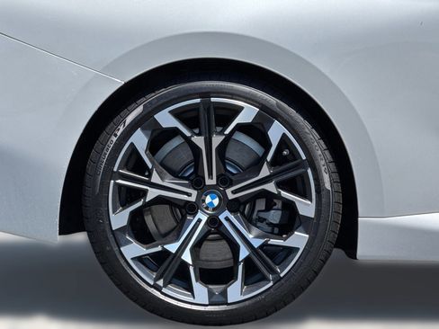 Used 2025 BMW 230i Coupe w/ Premium Package image 11