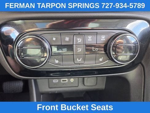 Used 2023 Buick Encore GX Essence w/ Experience Buick Package FWD image 30