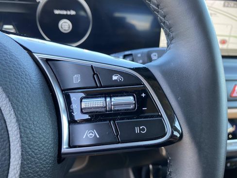 Used 2024 Kia Seltos EX AWD/4WD image 18
