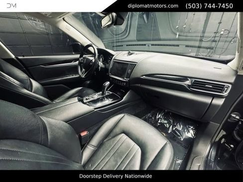 Used 2022 Maserati Levante GT AWD/4WD image 19