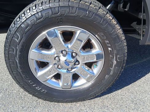 Used 2013 Ford F150 Lariat w/ Lariat Chrome Pkg image 8