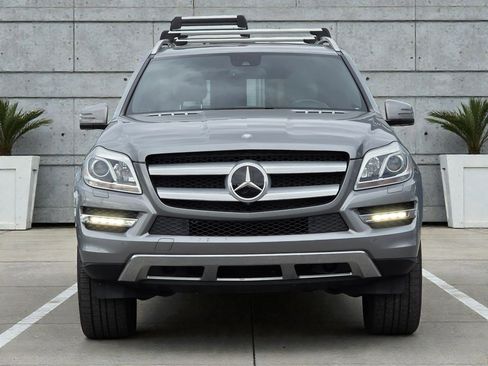 Used 2016 Mercedes-Benz GL 450 4MATIC image 3