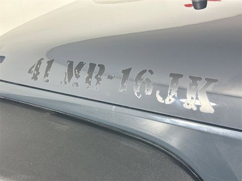 Used 2016 Jeep Wrangler Sport image 28